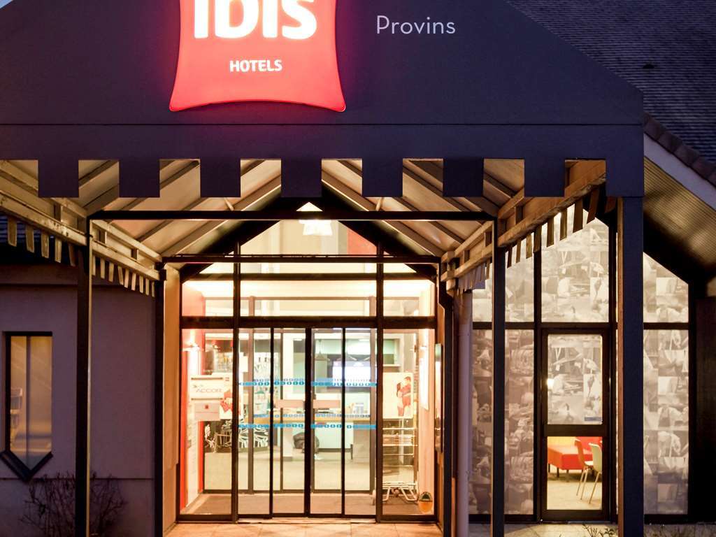 Ibis Provins Hotel Exterior foto